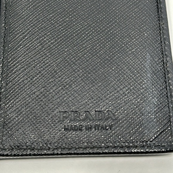 Authenticated PRADA Unisex Saffiano Leather Bi-Fold Bi-color Wallet- Black/White - Picture 6 of 16